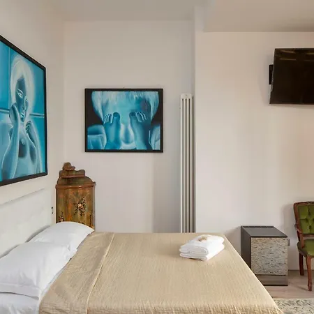 Mitodea - Residenza D'epoca 2* بولونيا